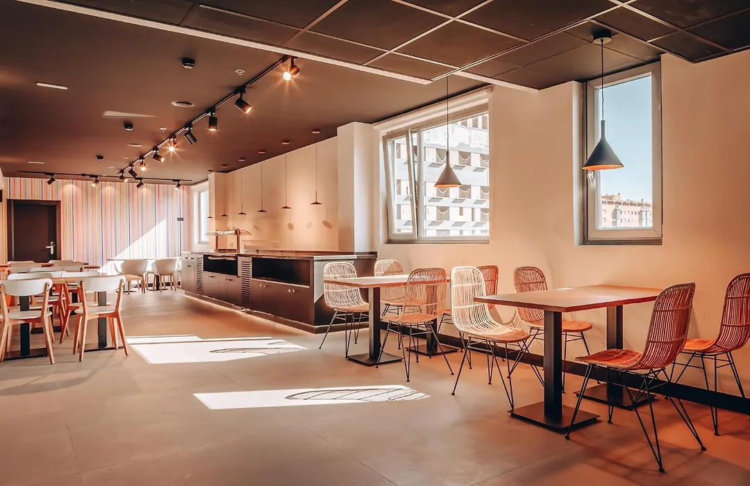 Vertice Roomspace-1